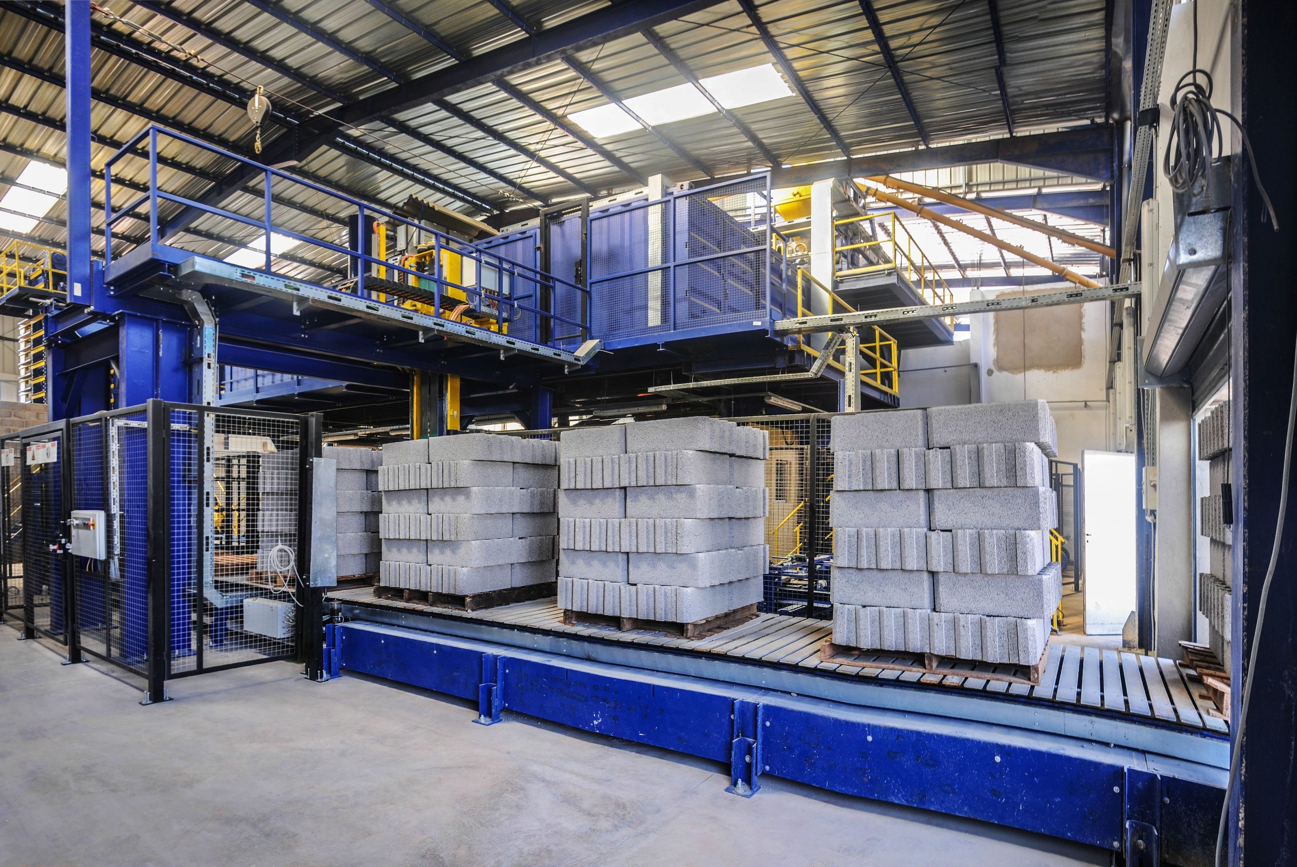 Quality Inspection on Factory Production Line β Forensic Verification Quality control inspection on factory production line β forensic verification of manufacturing processes for EU importers
